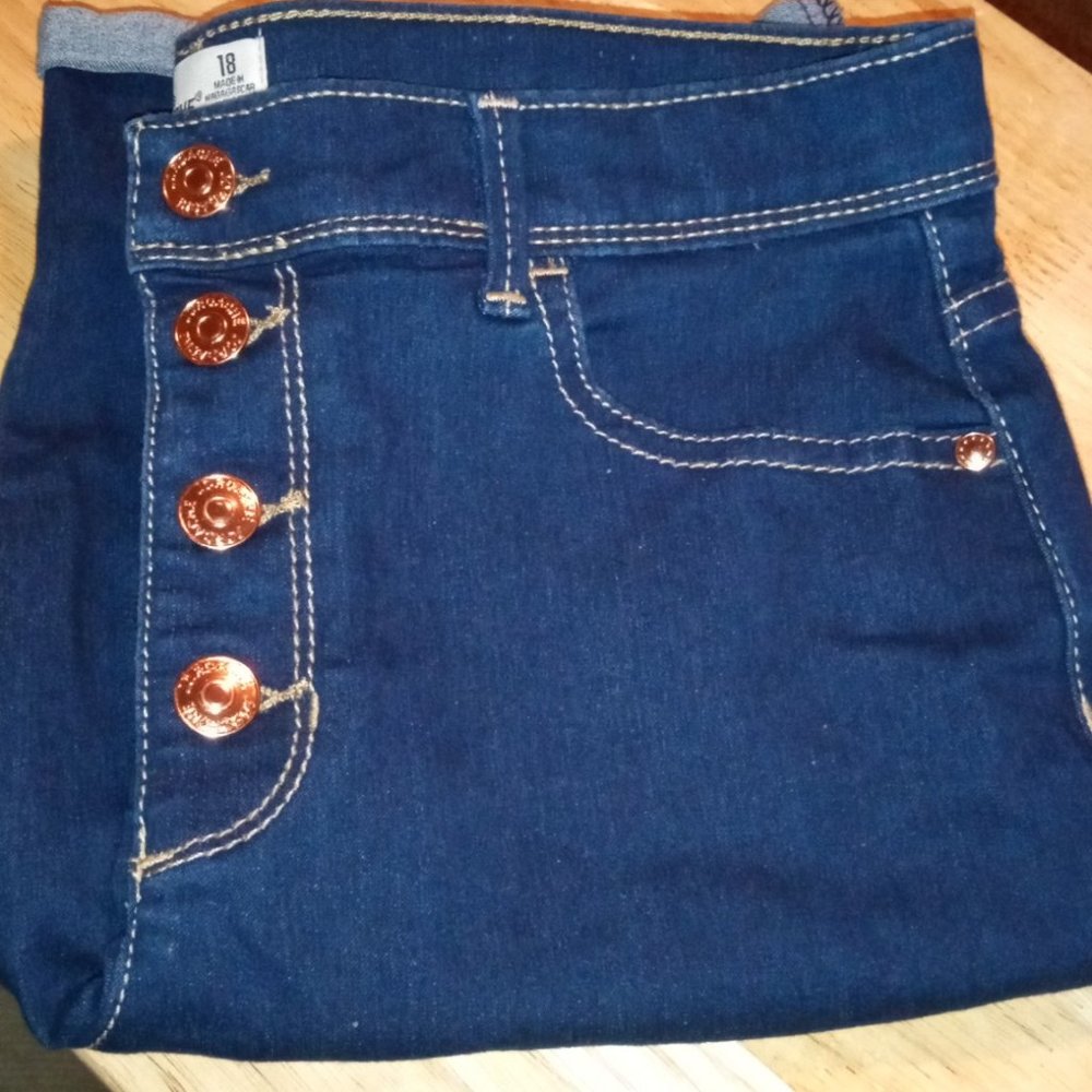 NWOT Jordache Jean Shorts Girls Size:18